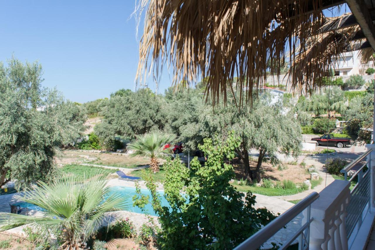 Doroufi Inn Koilás Esterno foto